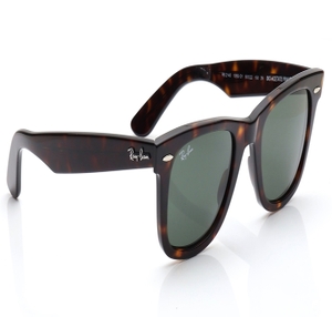 Image 2 of Green Square Sunglasses for Men and Women from Rayban Available at Titan Eye+